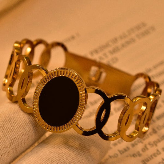 Elegant Golden Ring